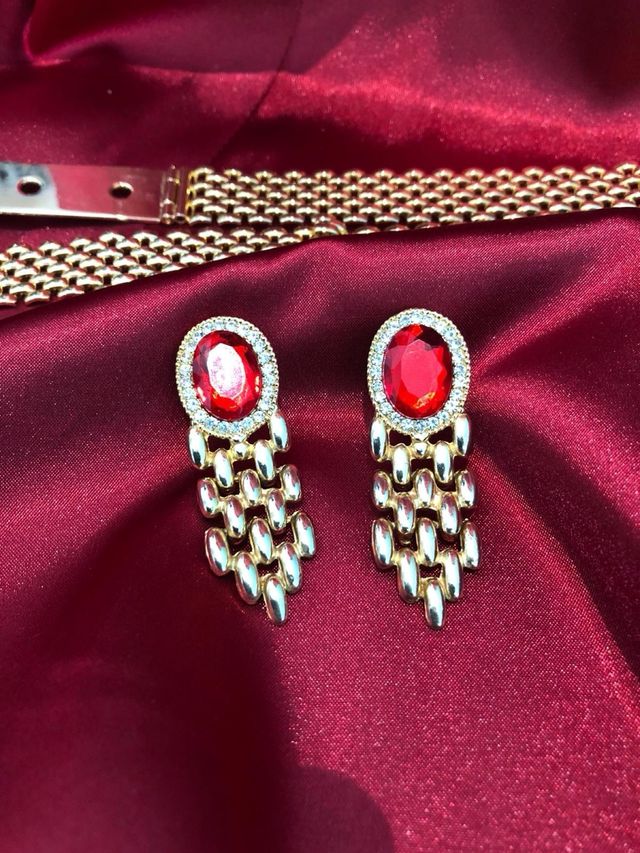 Orecchini vintage rosso oro