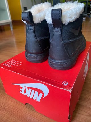Botas Nike negras