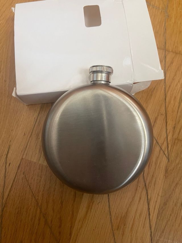 Botella para vino o perfumes o aceites