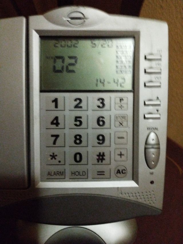 telefono fijo .con varias funcions y pilas.