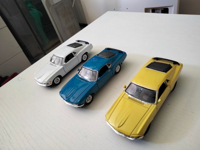 3 Ford Mustang 1970 escala 1:34