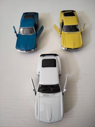 3 Ford Mustang 1970 escala 1:34