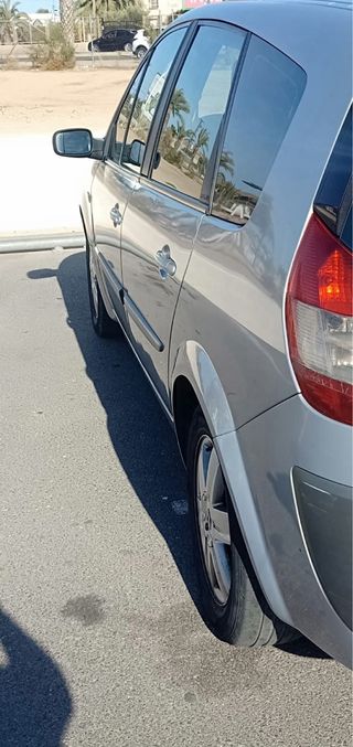 Renault Grand Scenic 2005