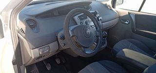 Renault Grand Scenic 2005