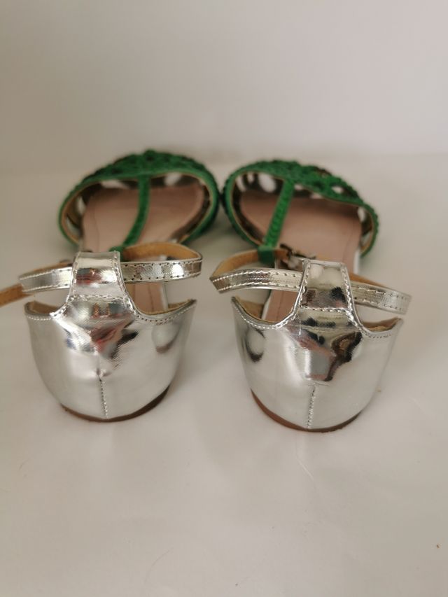 Sandalias de chica N°36 de Gold & Gold