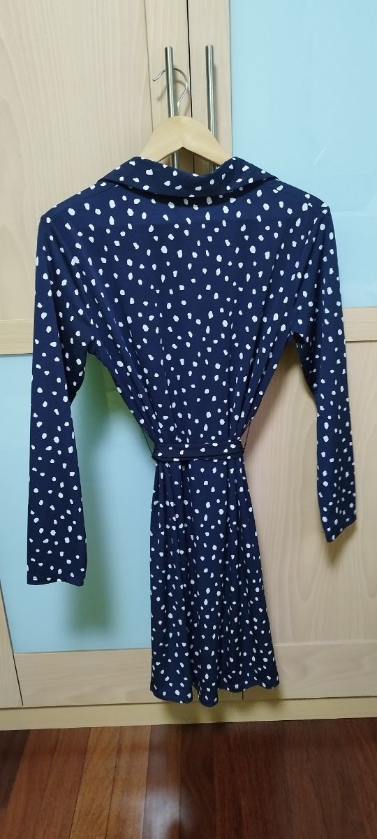 Vestido de lunares Cortefiel