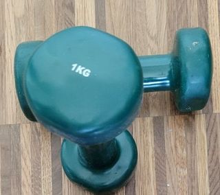 Mancuernas Ergonómicas 2x1 Kg hexagonales  Agarre