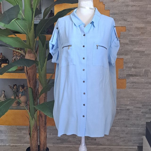 Camisa bolsos cremallera de Adolfo Domínguez