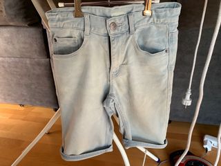 Pantalón vaquero corto