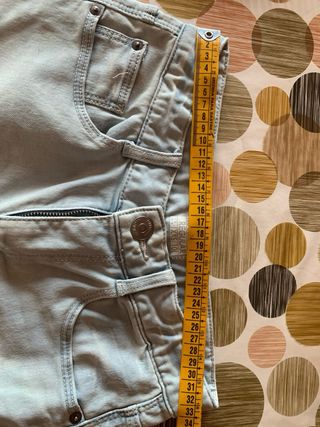 Pantalón vaquero corto