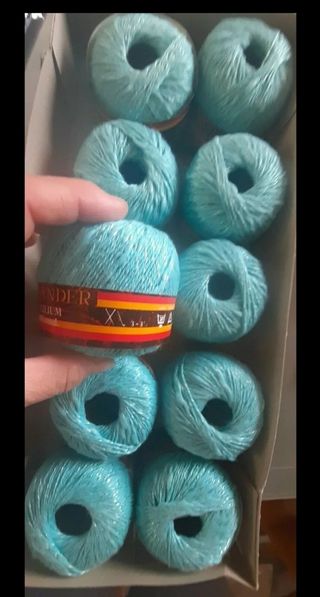 Gomitoli di cotone. Alexander