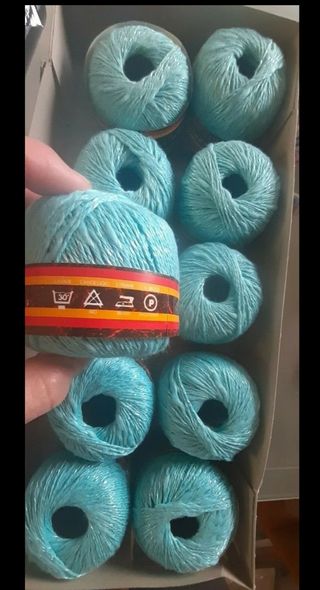 Gomitoli di cotone. Alexander