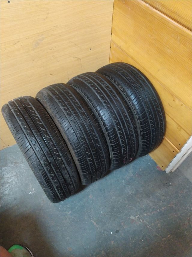 Neumaticos 185/70/R13(86T)