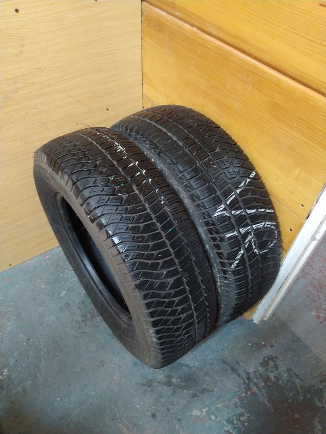 Neumáticos 215/70/R16