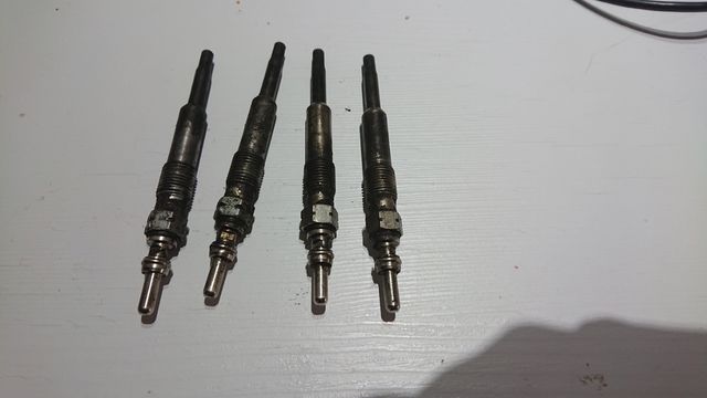 Conjunto bujía 4 Renault trafic