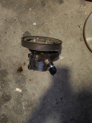 Bomba de dirección Peugeot 306