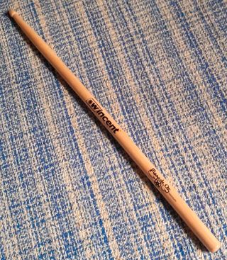 Púas y baqueta Mago de Oz, Runa llena y Kabrones.