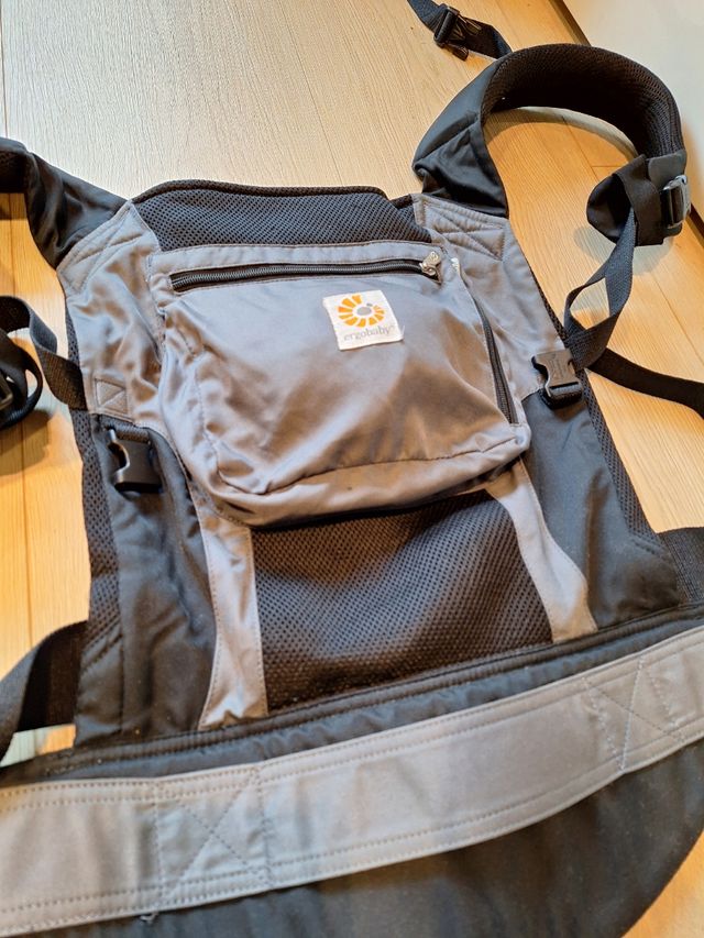 Mochila Portabebe + Cojin Ergobaby PERFORMANCE