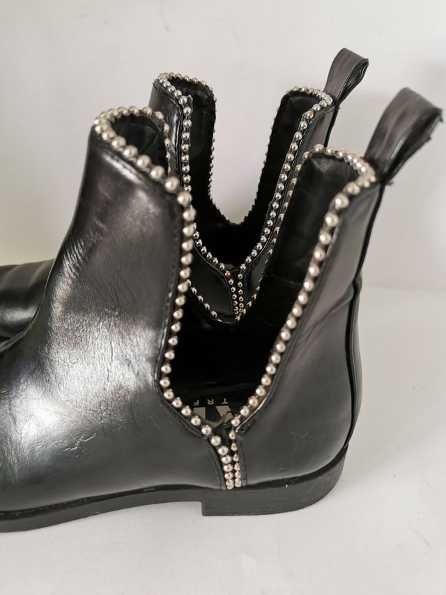 Botines de chica N°37 de Zara.