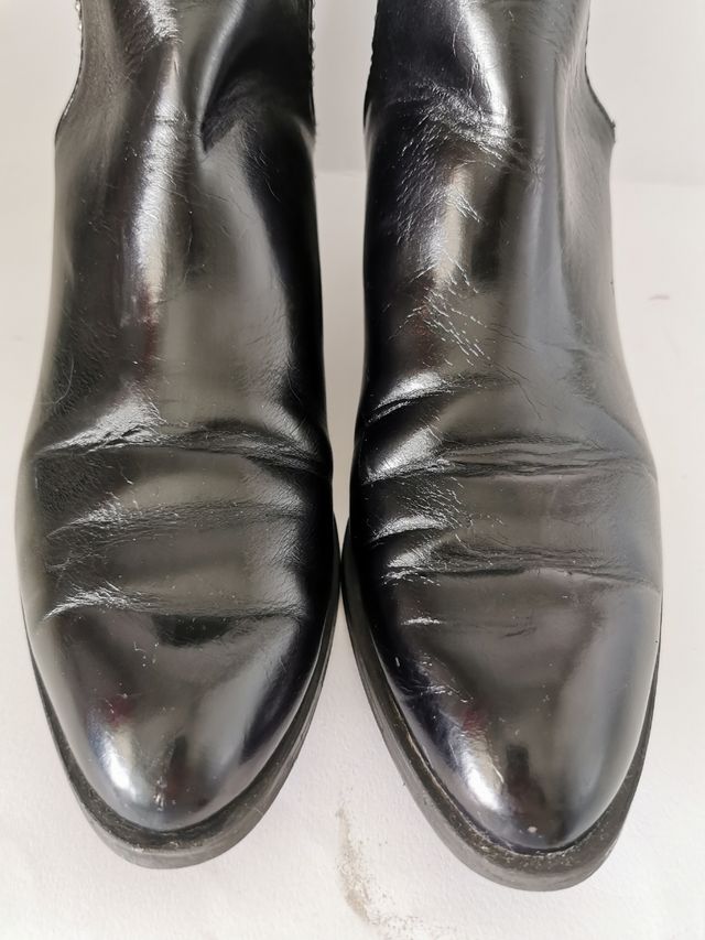 Botines de chica N°37 de Zara.