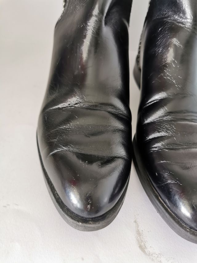 Botines de chica N°37 de Zara.