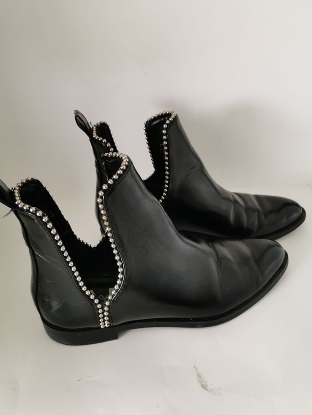 Botines de chica N°37 de Zara.