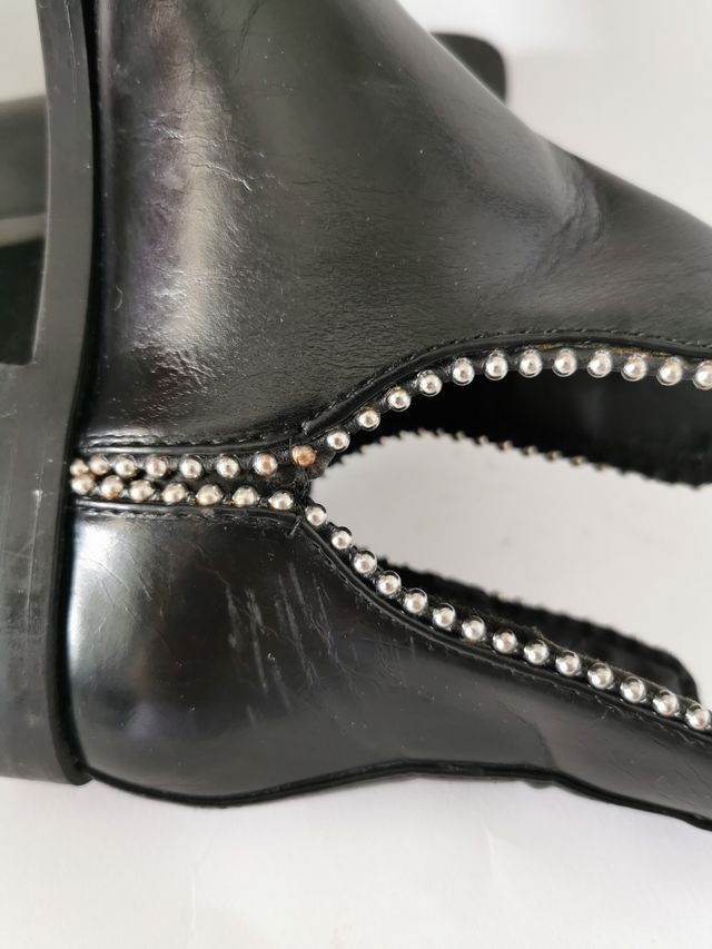 Botines de chica N°37 de Zara.