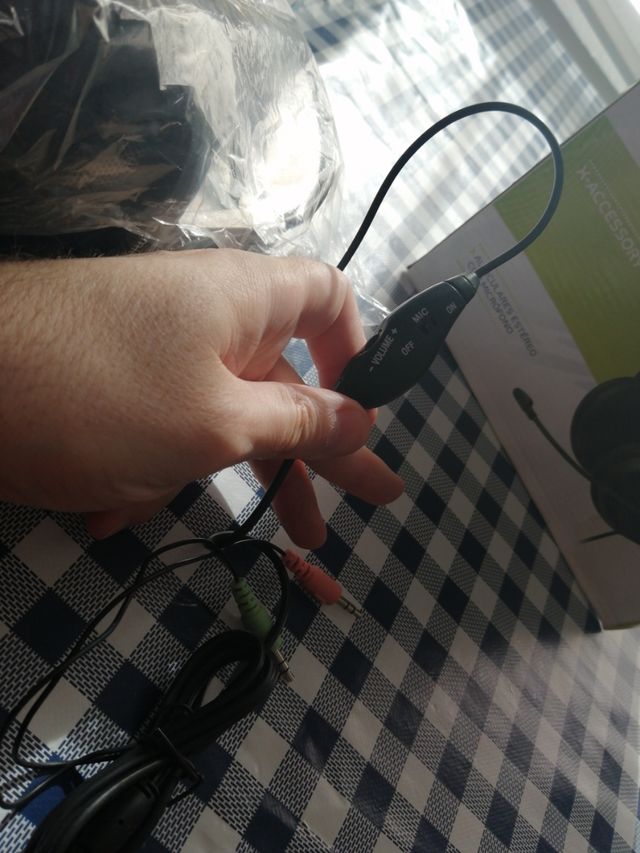 Auriculares Estéreo nunca usados