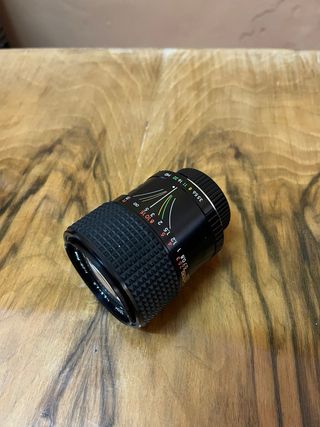 Camara Minolta y objetivo SamYang