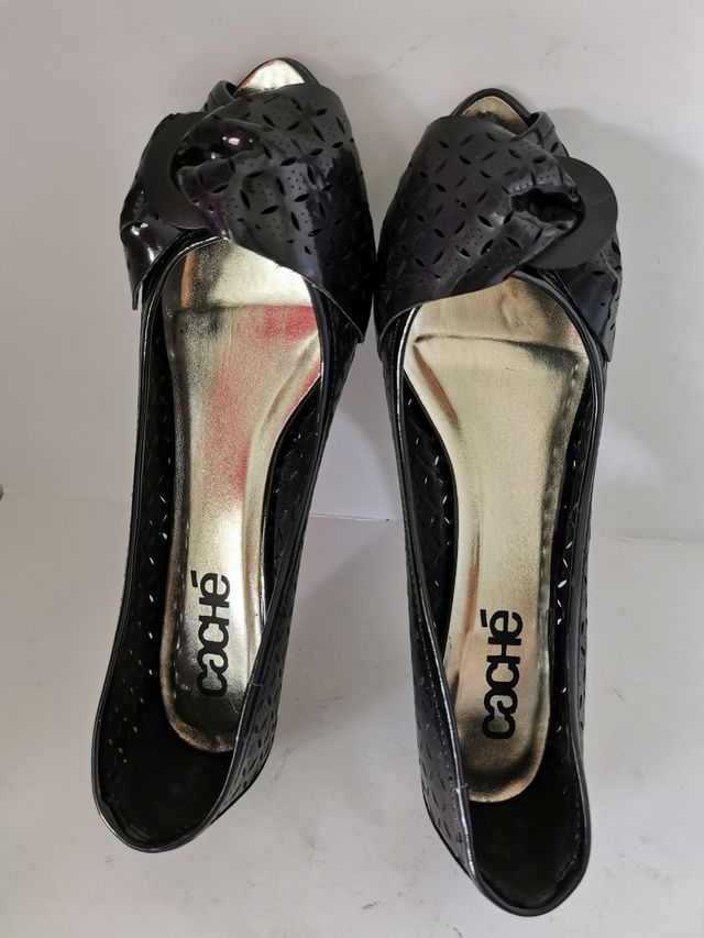 Zapatos de chica N°41 de Cache.