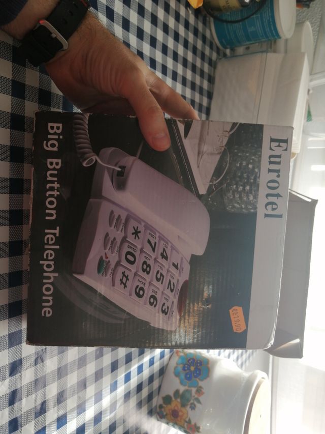Teléfono nuevo teclas grandes Eurotel