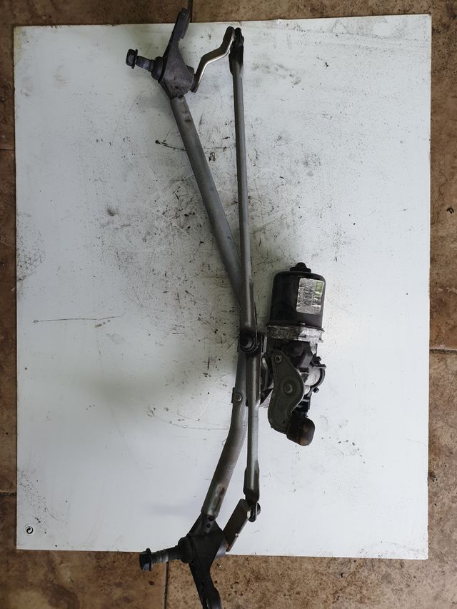 Motor limpia cristales Renault kangoo