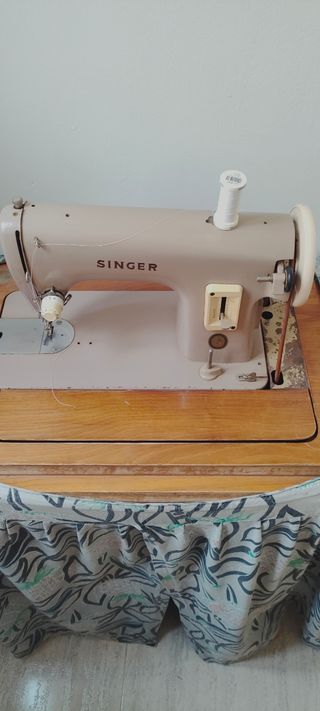 Maquina de coser singer