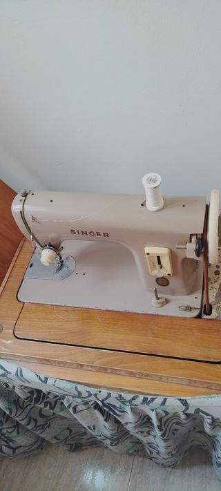 Maquina de coser singer