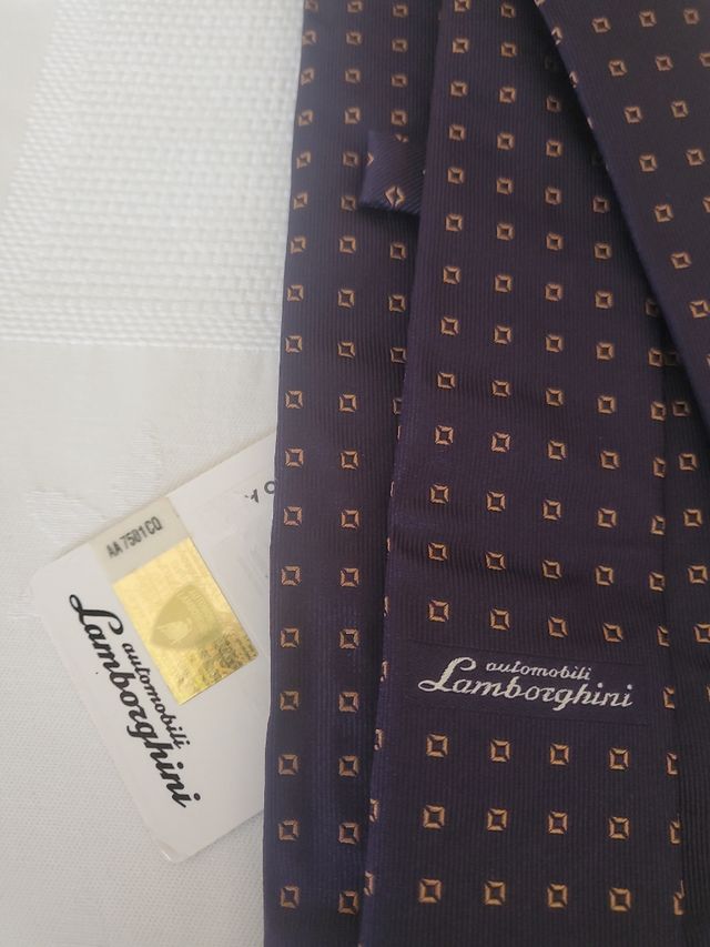 Corbata Lamborghini