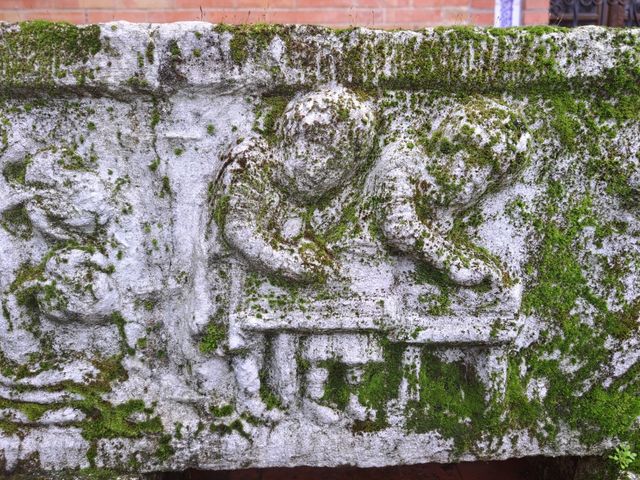 Maceta vintage hormigon tallada