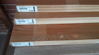 BALDAS ESTANTES MADERA PINO MACIZA CON ESCUADRAS