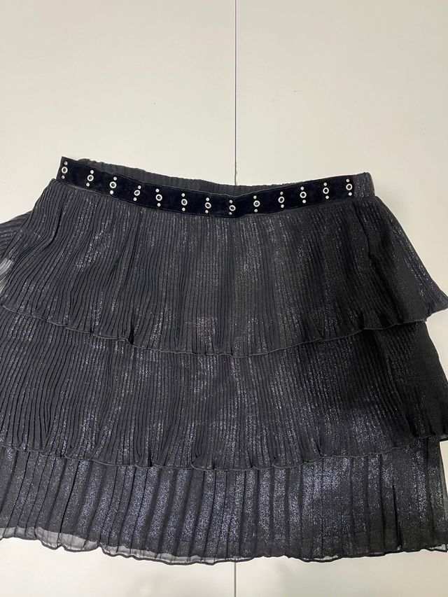 Falda Negra Volantes Morgan