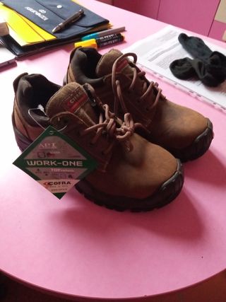 Scarpe antinfortunistiche