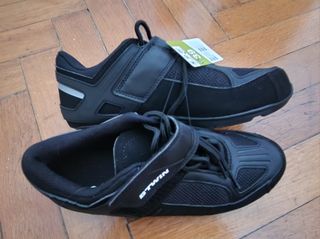 Scarpe bici corsa nere nuove BTwin