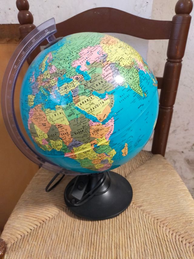 Lampara bola del mundo con luz