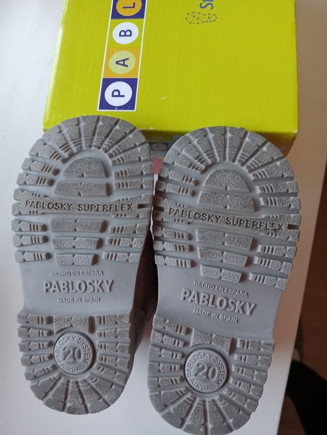 Botas niño Pablosky talla 20.