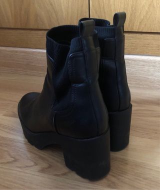Botines negros Stradivarius
