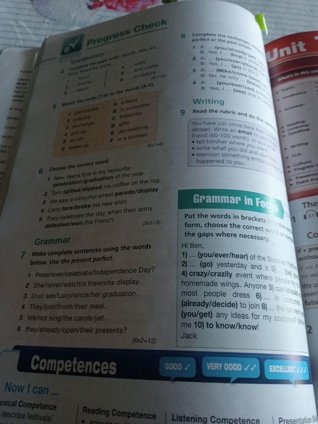 Libro inglés 2eso 9781471535437