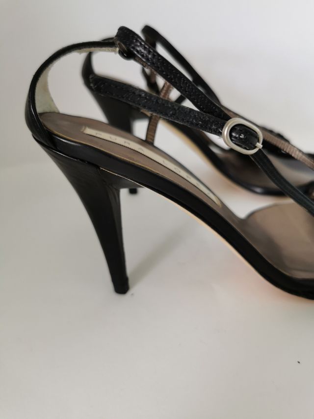 Sandalias de tacon N°36 de Pura Lopez.