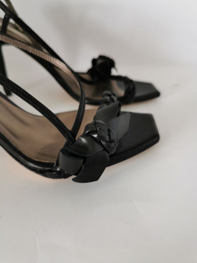 Sandalias de tacon N°36 de Pura Lopez.