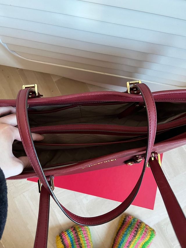 bolso Michael Kors granate