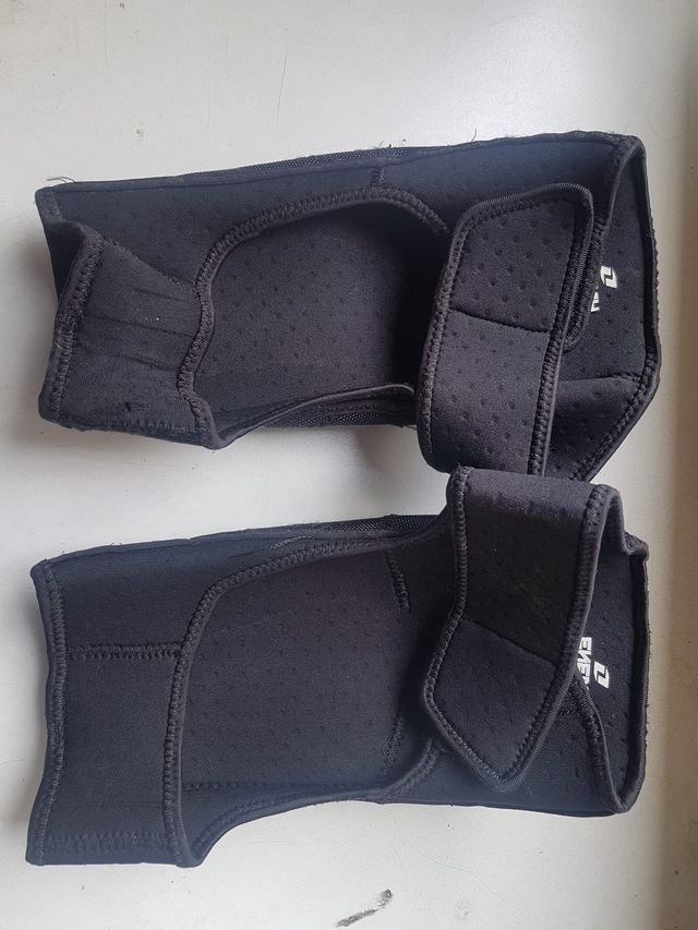 Ginocchiere SixSixOne da bici