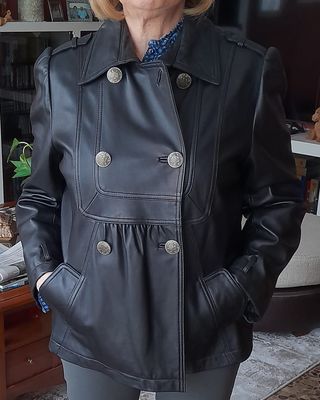 Cazadora cuero mujer