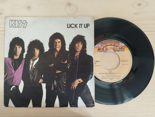 KISS LOTTO DI 7 SINGOLI DA 7" KISS IN VINILE